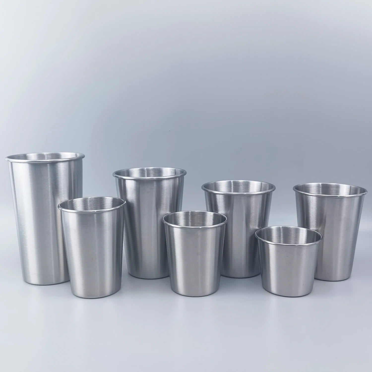 Wholesale Custom Logo Stackable Single Wall 304 Stainless Steel Pint Cup To Stack Bar Tumbler Beer Cup