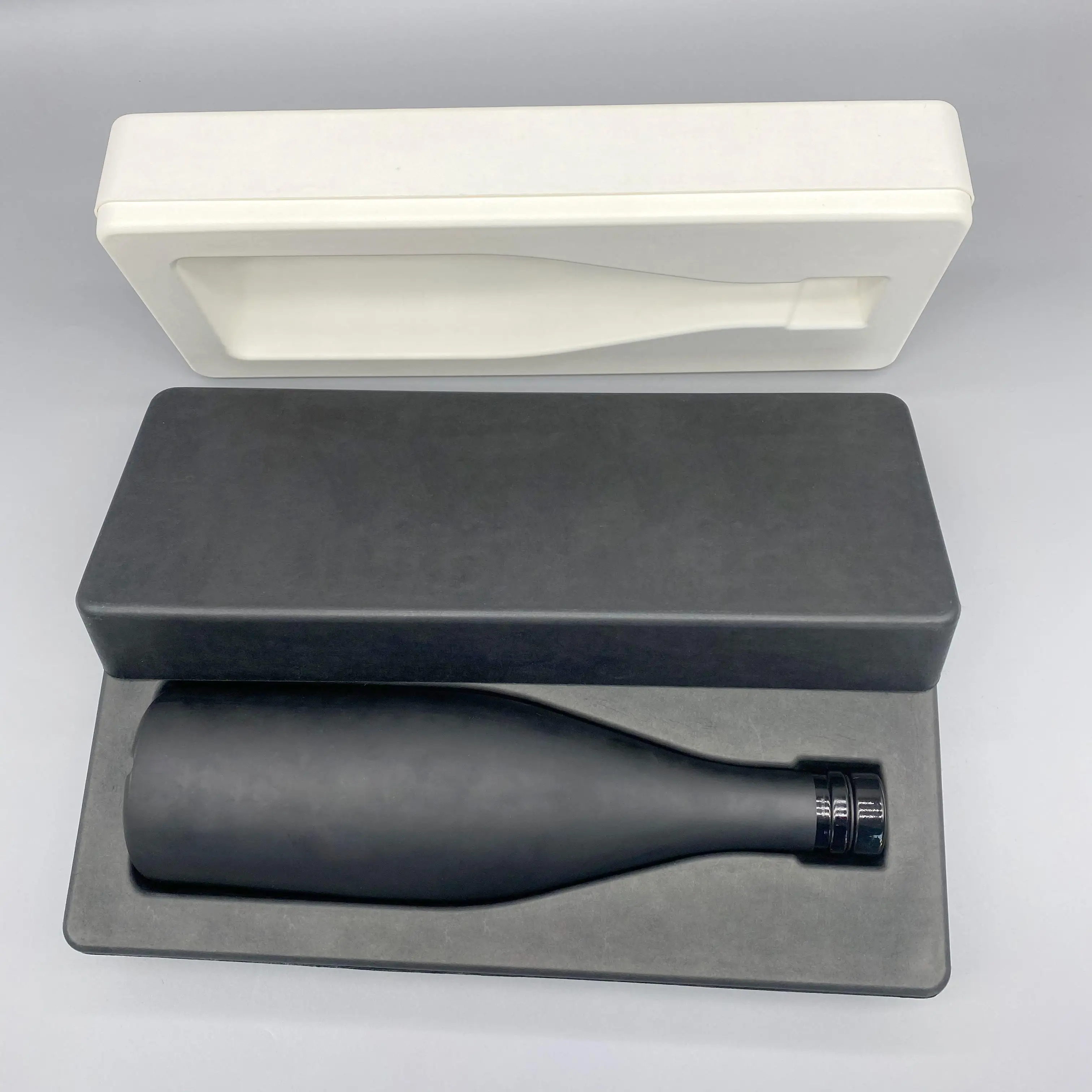 Customized logo compostable biodegradable sugarcane bagasse paper pulp wine bottle gift box packaging
