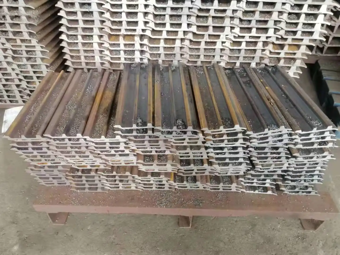 mini rubber track shoe m12*40 track shoe bolts track shoe