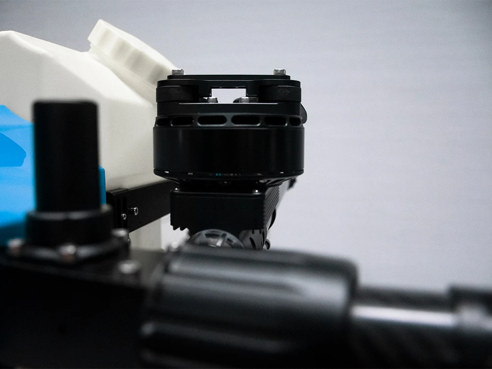 
2021 wholesale 30 liter protection robot agricultural sprayers praying uav agriculture drone 