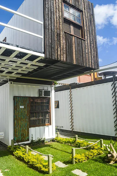 Good Quality Cheap Container House Prefabricated Hotel Living 20ft Container House Prefab House Modular Homes Shop Design