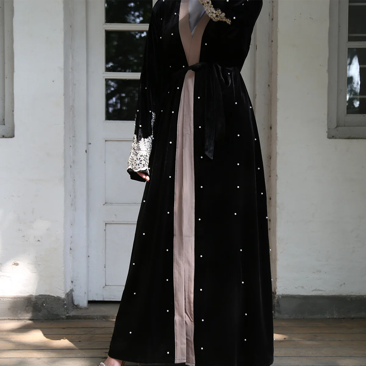 New design black velvet Muslim women dresses with lace 2020