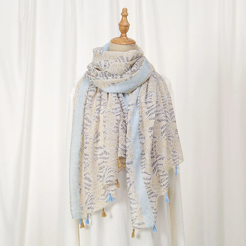 Wholesale Light Weight Printed Malaysia Scarves Headscarf Shawl Viscose Hijab Scarf With Tassel For Women