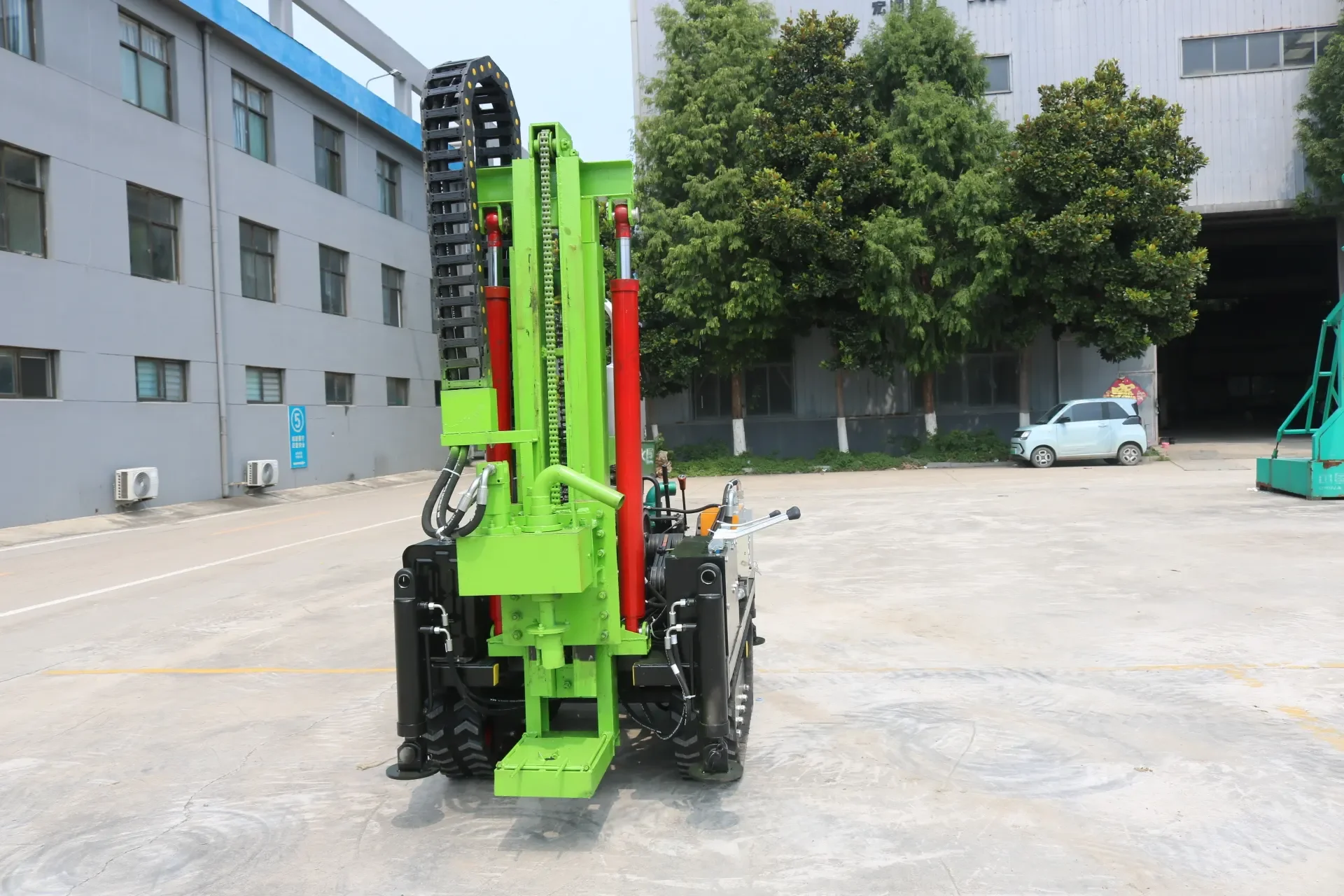 Factory direct sales dual cylinder hydraulic diesel water drilling machine