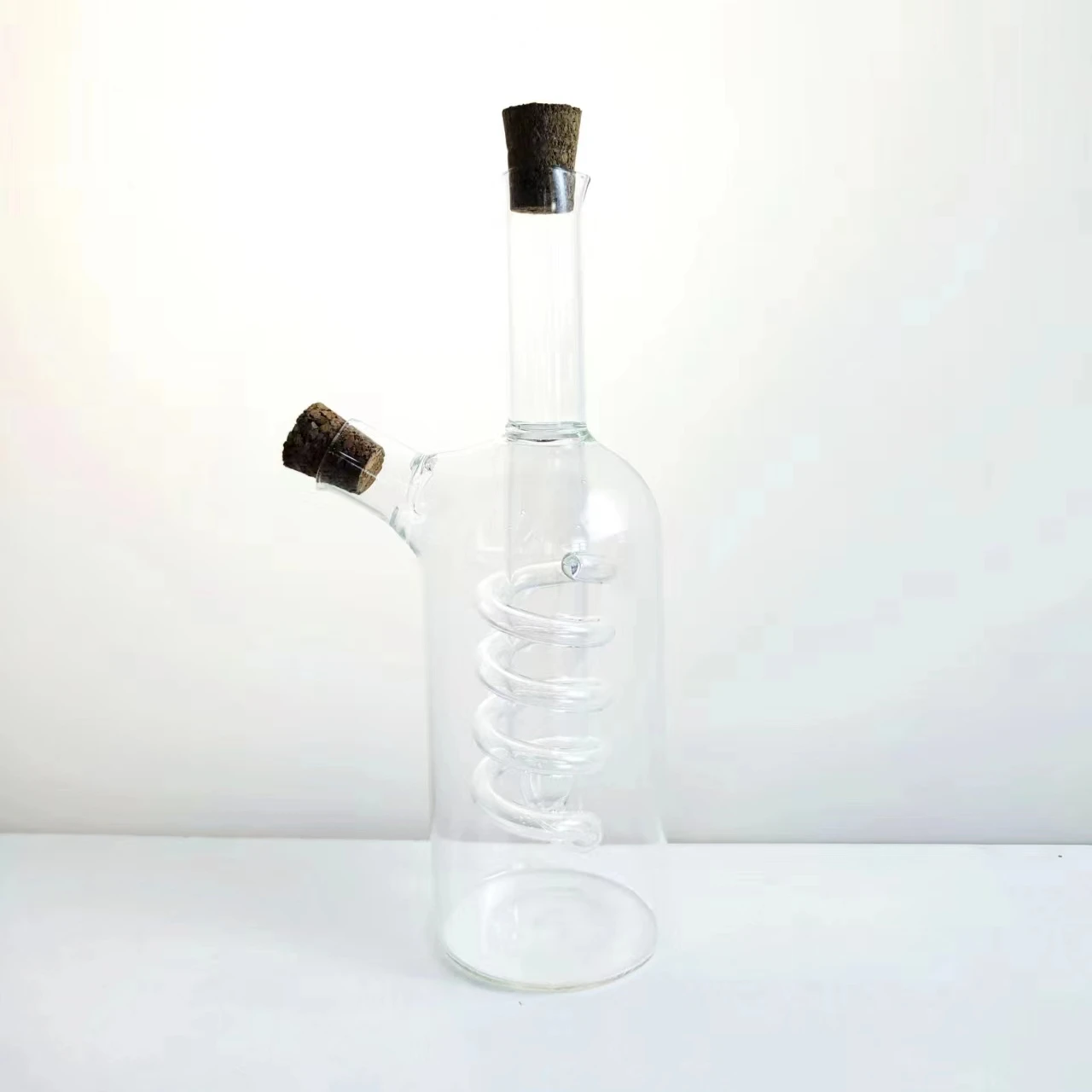 Wholesale Oil and Vinegar Dispenser 2 in 1 Glass Cruet With Cork Stopper for Kitchen Soy Sauce Bottle