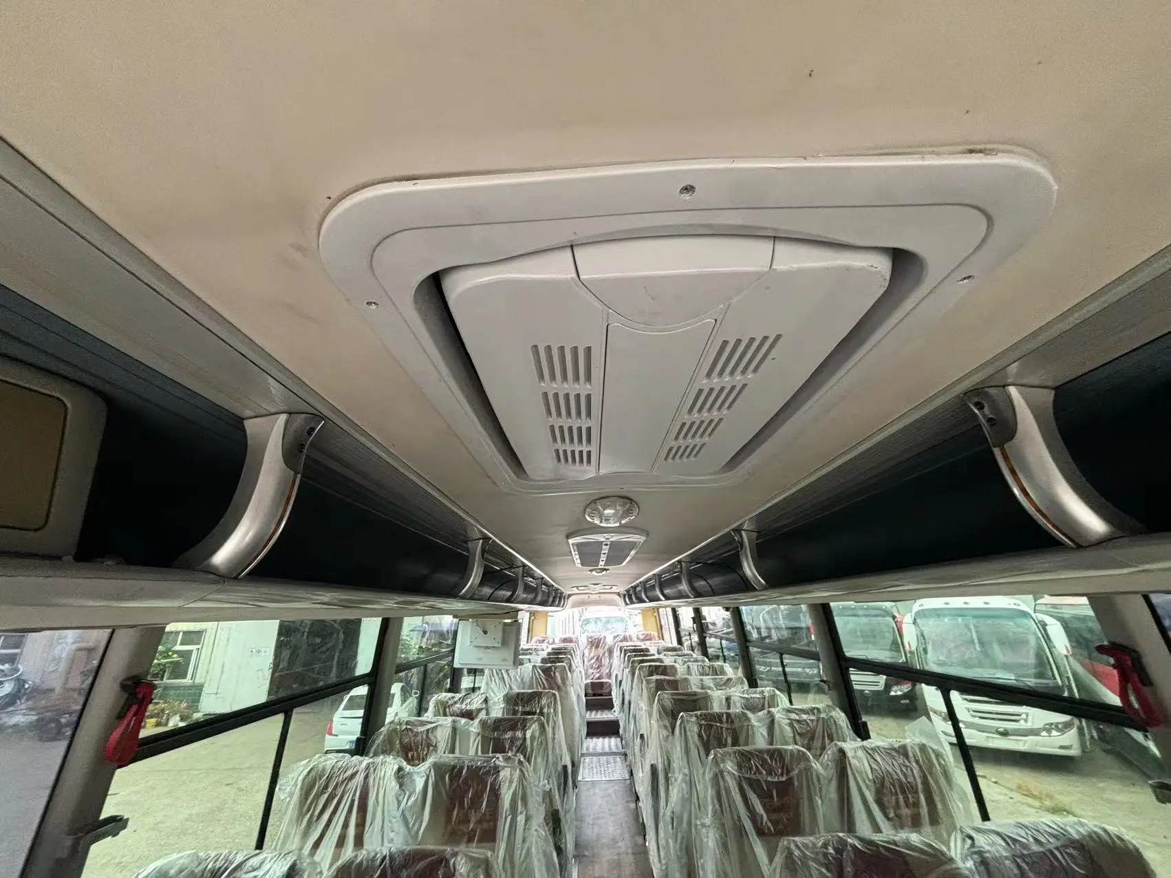 Low price 53-70 seats luxury bus price rear engine used coach bus city buses