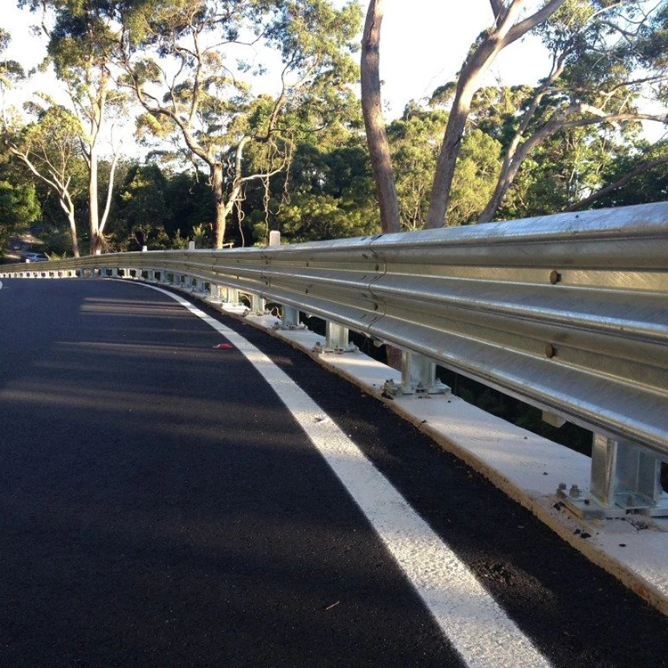 Road Barrier Traffic Safety For Guardrail Highway Hot Dipped Galvanized Steel Beam Highway Guardrail Crash Barrier Guardrail
