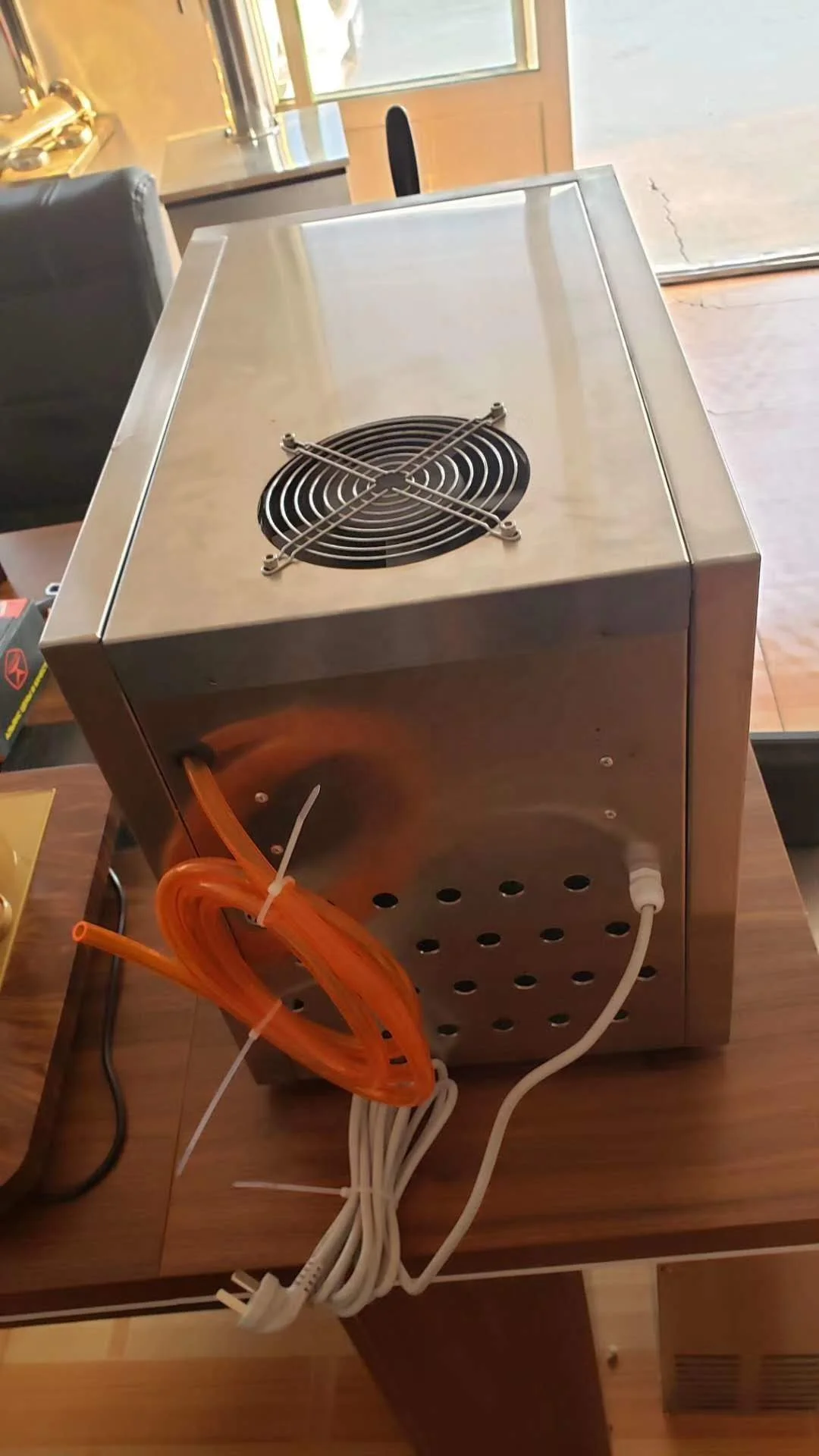 
Manufacturer Custom High Quality Desktop Beer Dispenser with Compressor Cooling 