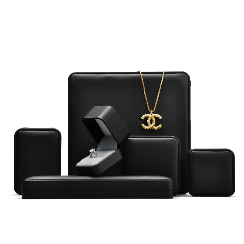 2022 Custom Ring Box Pedant Box High End Black PU Leather Jewelry Packaging Box with Logo