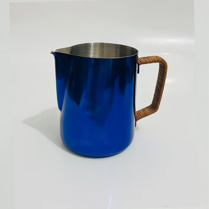 Free sample stainless steel Espresso Jug Frothing Milk Latte Art Frothing Pitcher 350Ml 600Ml