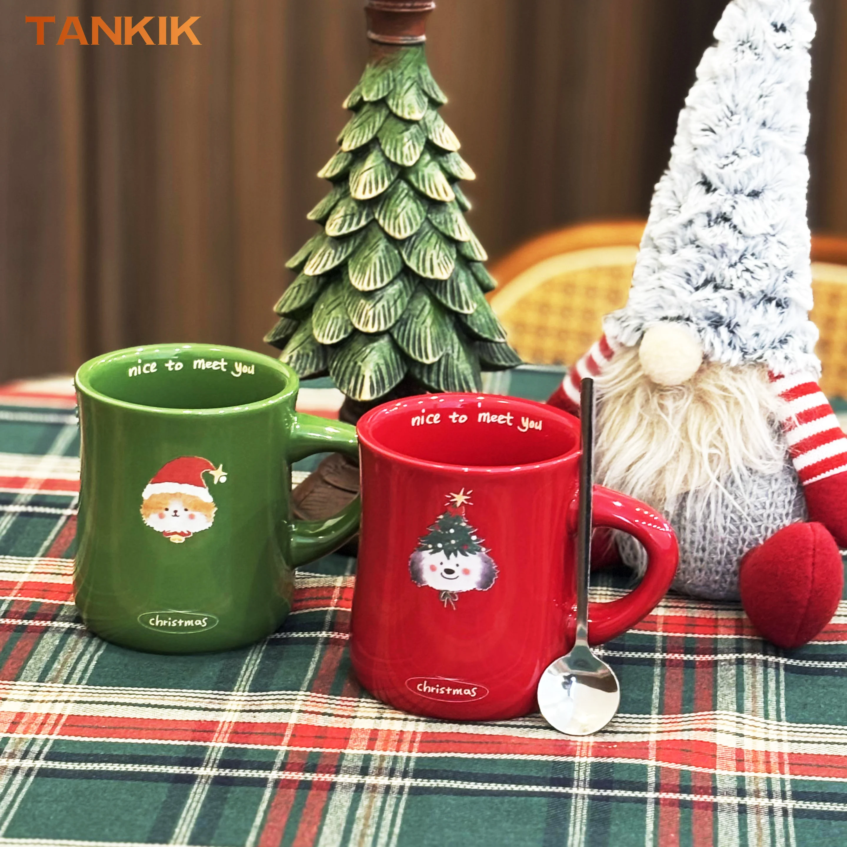 Cute Cat Dog Cartoon Design Wholesale Snow White Lid Golden Big Cute Christmas Red Green Ceramic Mug Gift For Christmas Gift