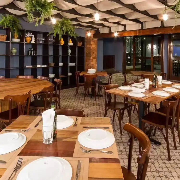 Professional 2024 New Furniture Wood Top with Metal Legs Kitchen Dining Wooden Restaurant Table