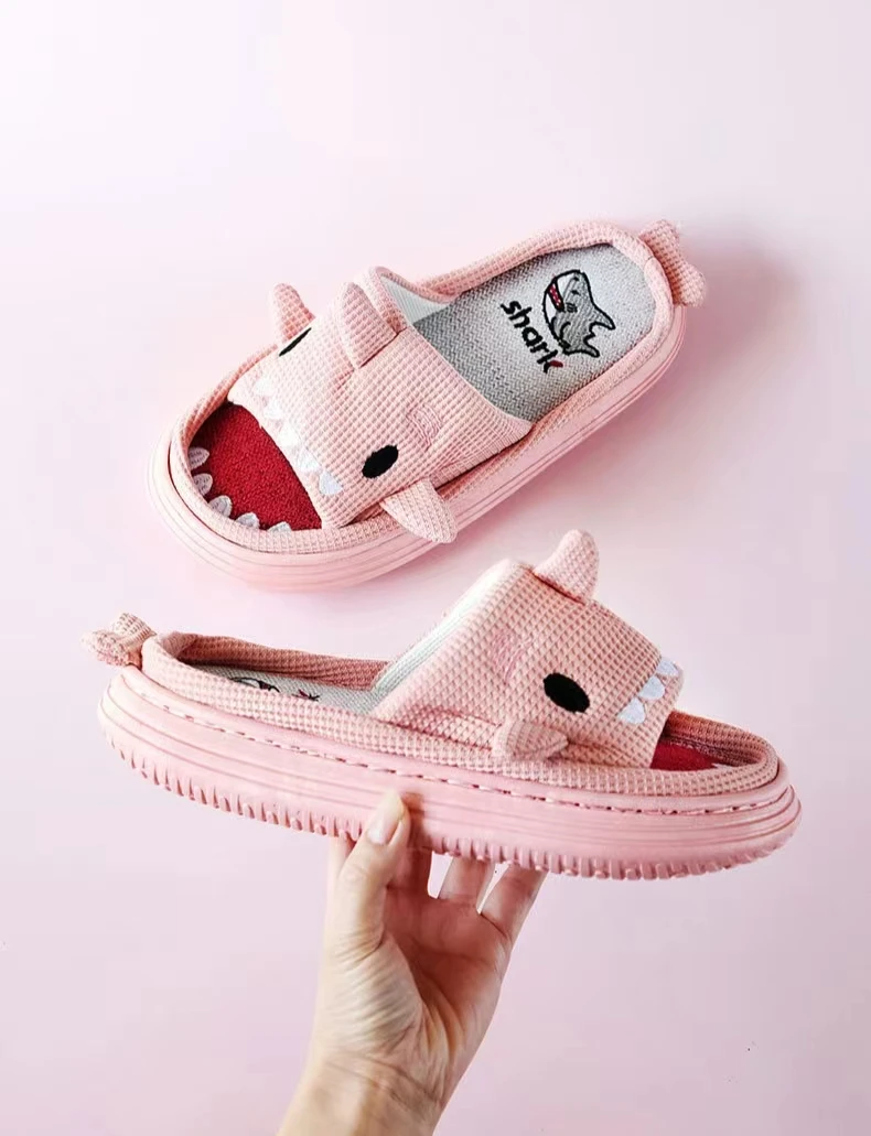 Dropshipping 2022 winter ladies slippers,indoor soft comfortable high quality slippers,linen shark slides