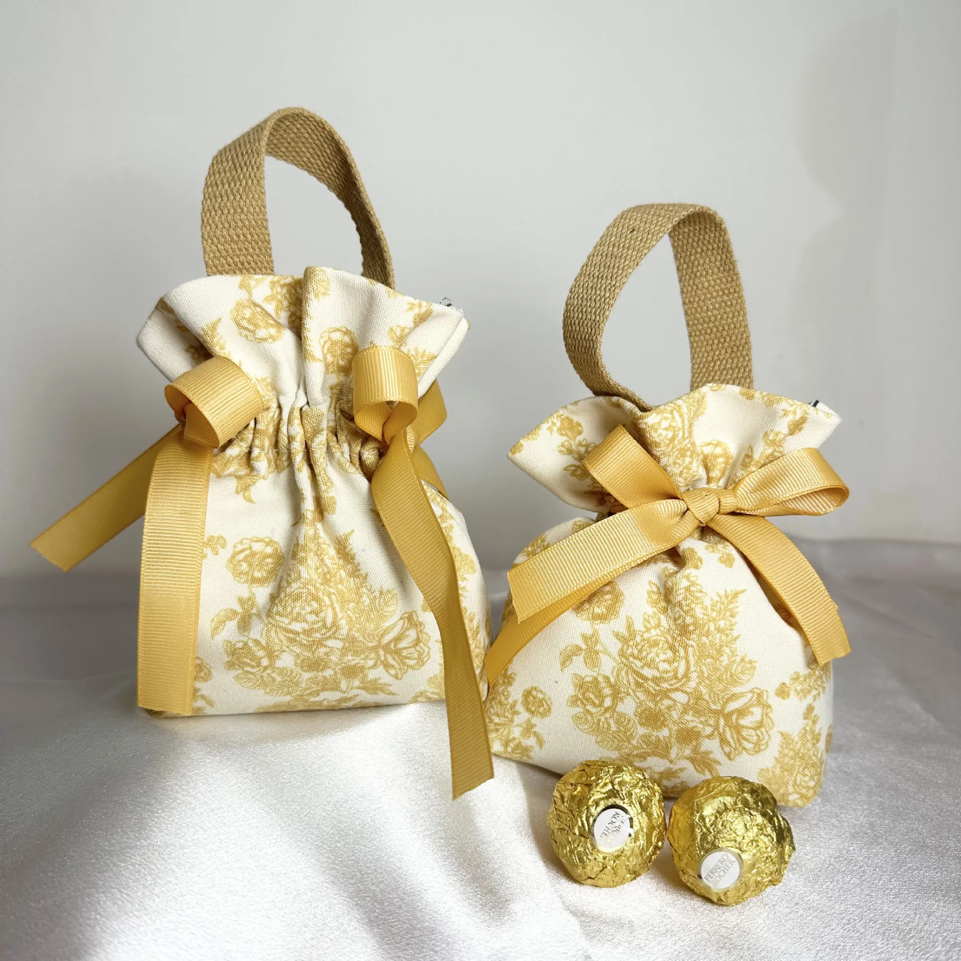 Luxury ribbon handle boutique shopping packaging customized printed euro tote paper craft gift bags with logo