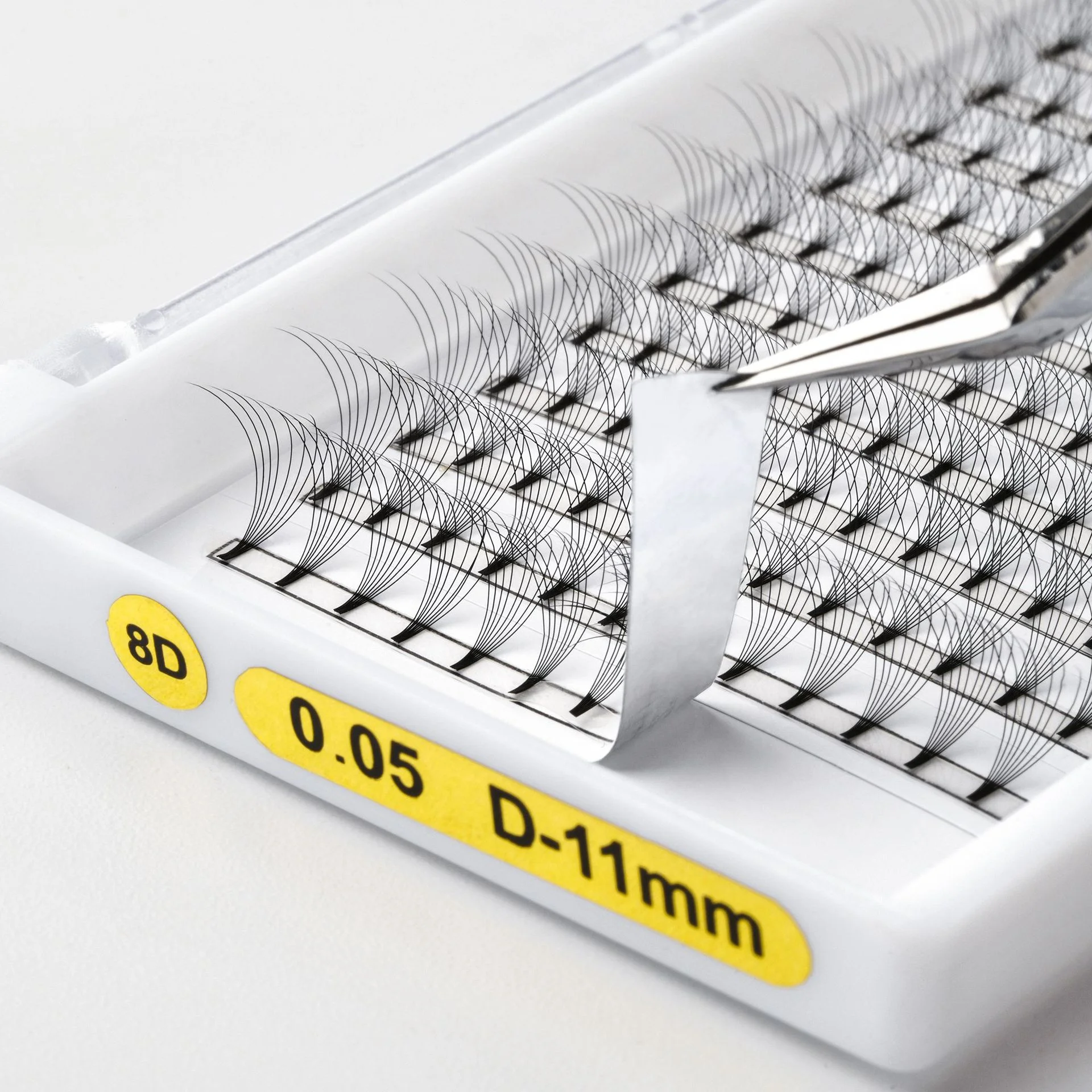 0.05mm 0.07mm Handmade Volume Short Stem Premade Fan Lashes 8-15mm Pre Made Fans