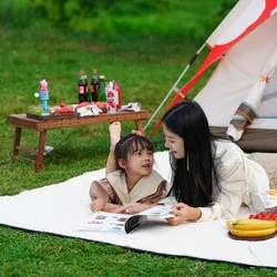 2 In 1 Outdoor Fit 4-6 Adults Waterproof Beach Mat Large Foldable Picnic Mat