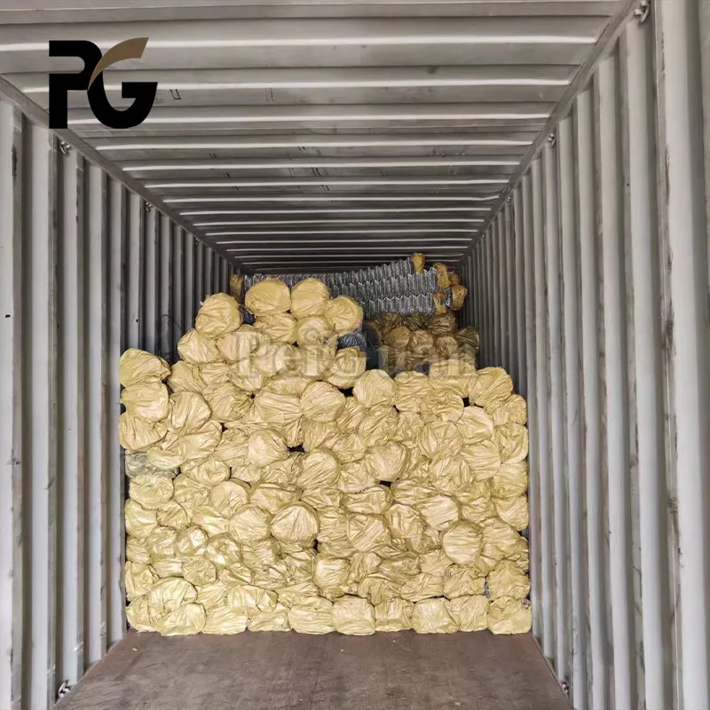 PVC Coated Diamond Shape Mesh Wire Fencing 8ft Galvanized Cyclone Fence Basketball Stadium Fence Black Stainless Steel Wire Mesh