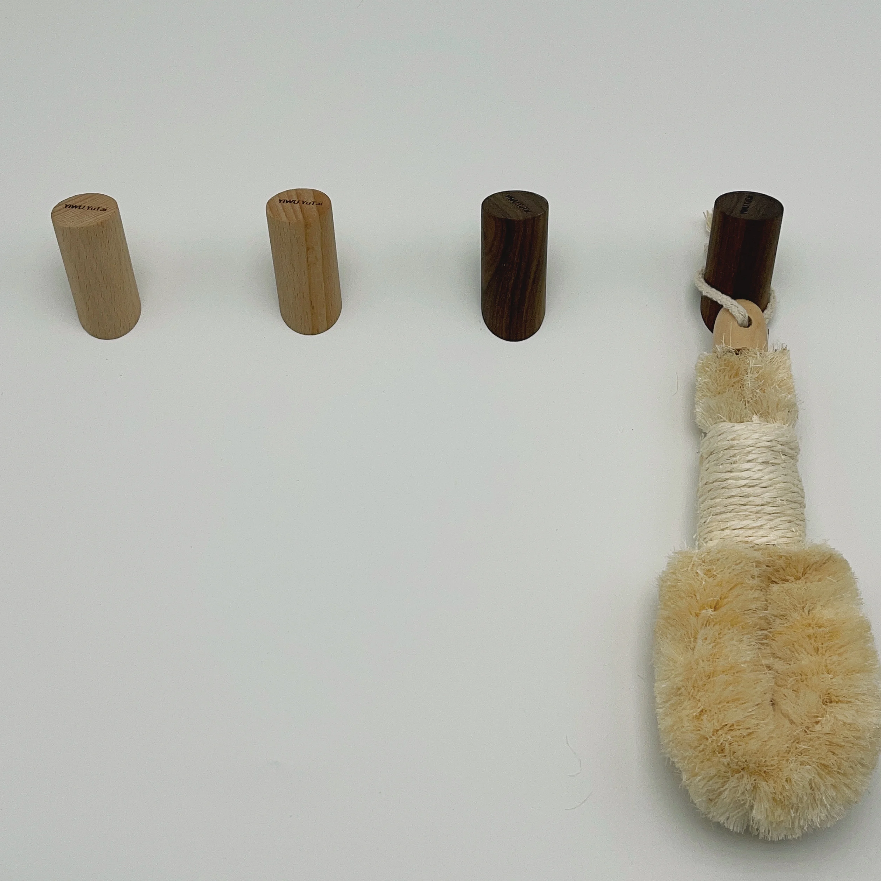 Wholesale Custom Cylindrical Wooden Wall Hooks,Wood wall Hook for Hanging Hats, Keys, Bags, Clothes