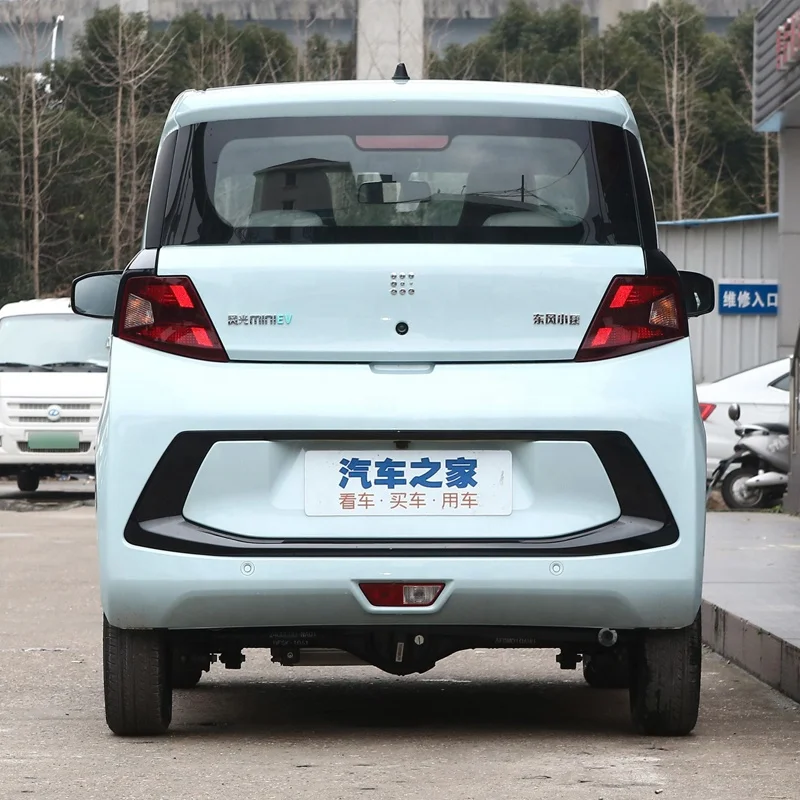 Made in China new energy vehicle mini 3 doors 4 seats car high speed 100km/h ev disabled vehicle