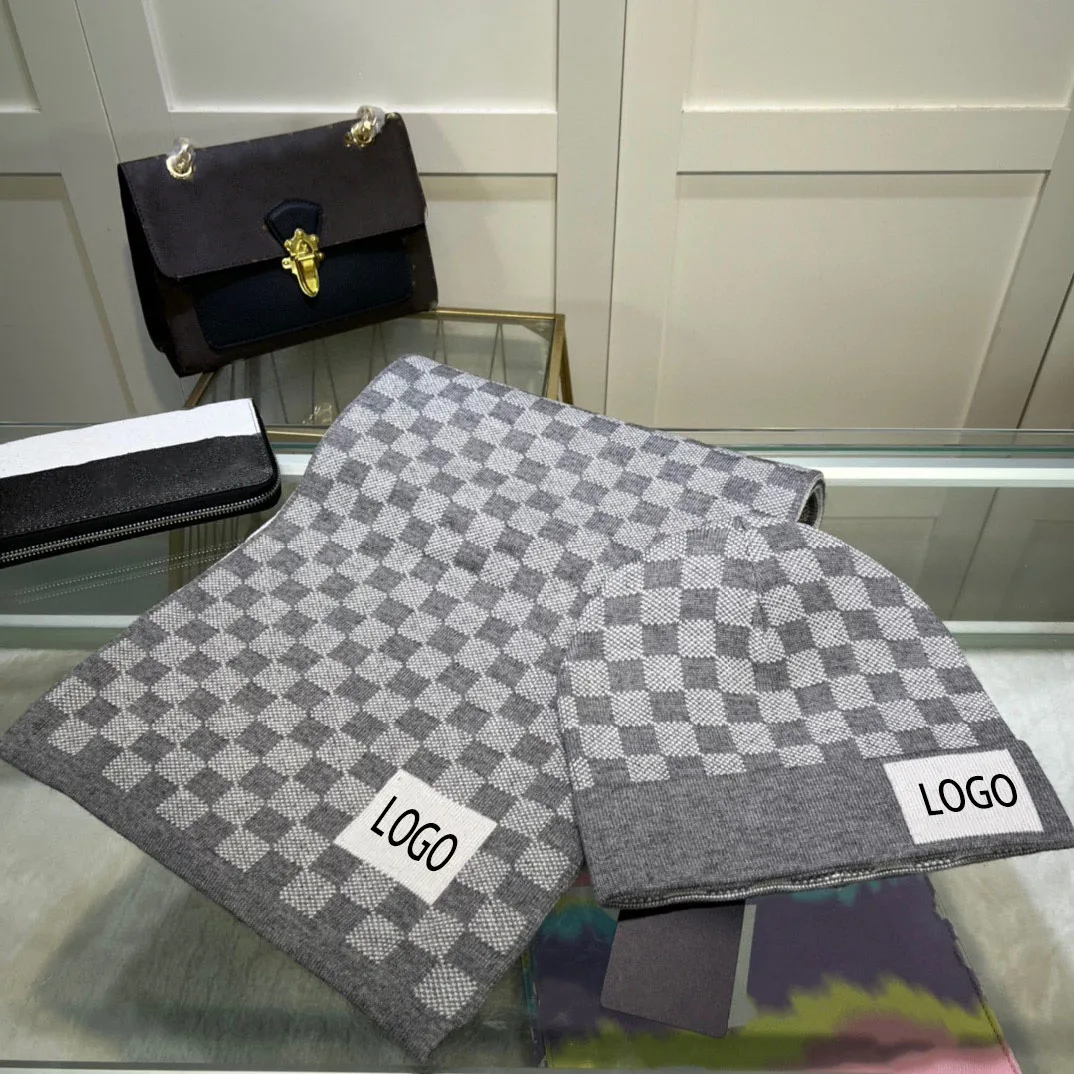 New high quality designer hats and scarf set letter jacquard knitted wool luxury beanie hot selling scarfs luxury brand