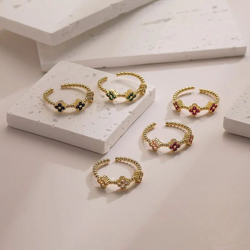 XY Luxury Copper Plated 18K Gold Ring Inlaid with Colored Diamond and Fresh Four-leaf Clover Light and Sweet Fresh Watch