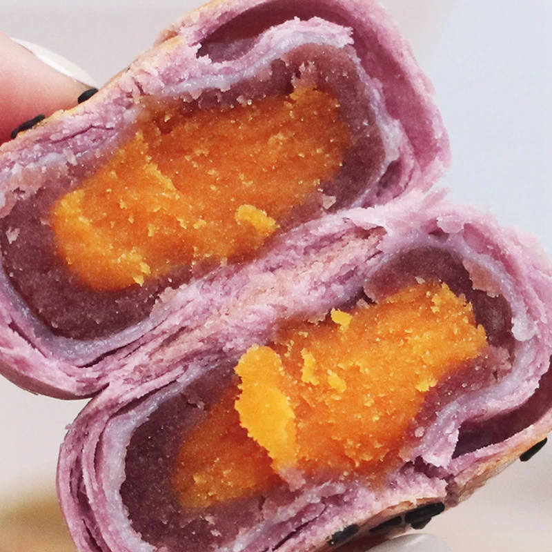 Egg yolk crisp mooncake Delicious snack Chinese pastry bread Breakfast snack 300g dim sum pastry