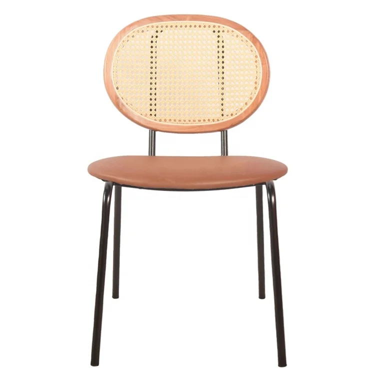 China Manufacturer Chiavari Hotel Party Chairs Golden Metal Frame and PU Cushion Dining Chairs