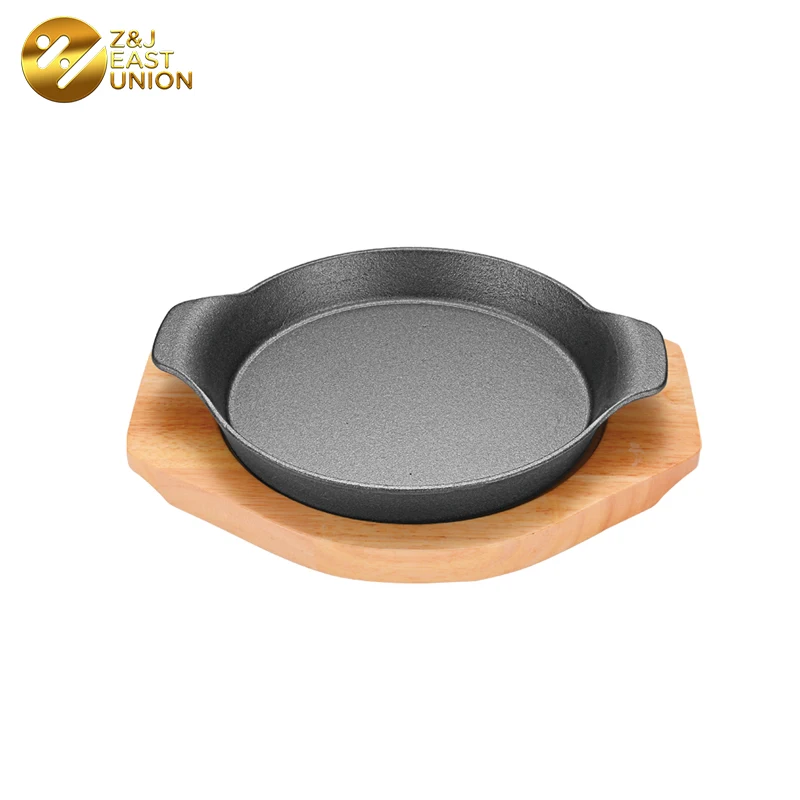Christmas Round Cast Iron Sizzling Hot Plate Sizzling Platter Induction With Wood Tray Branding Handle