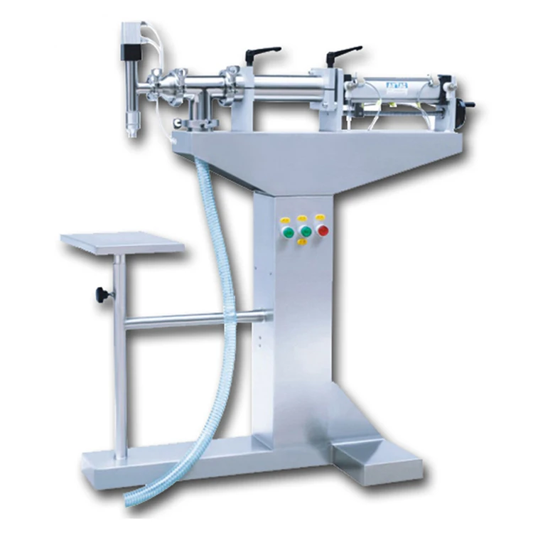 YTK double-head beverage water piston filler pneumatic liquid filling machine