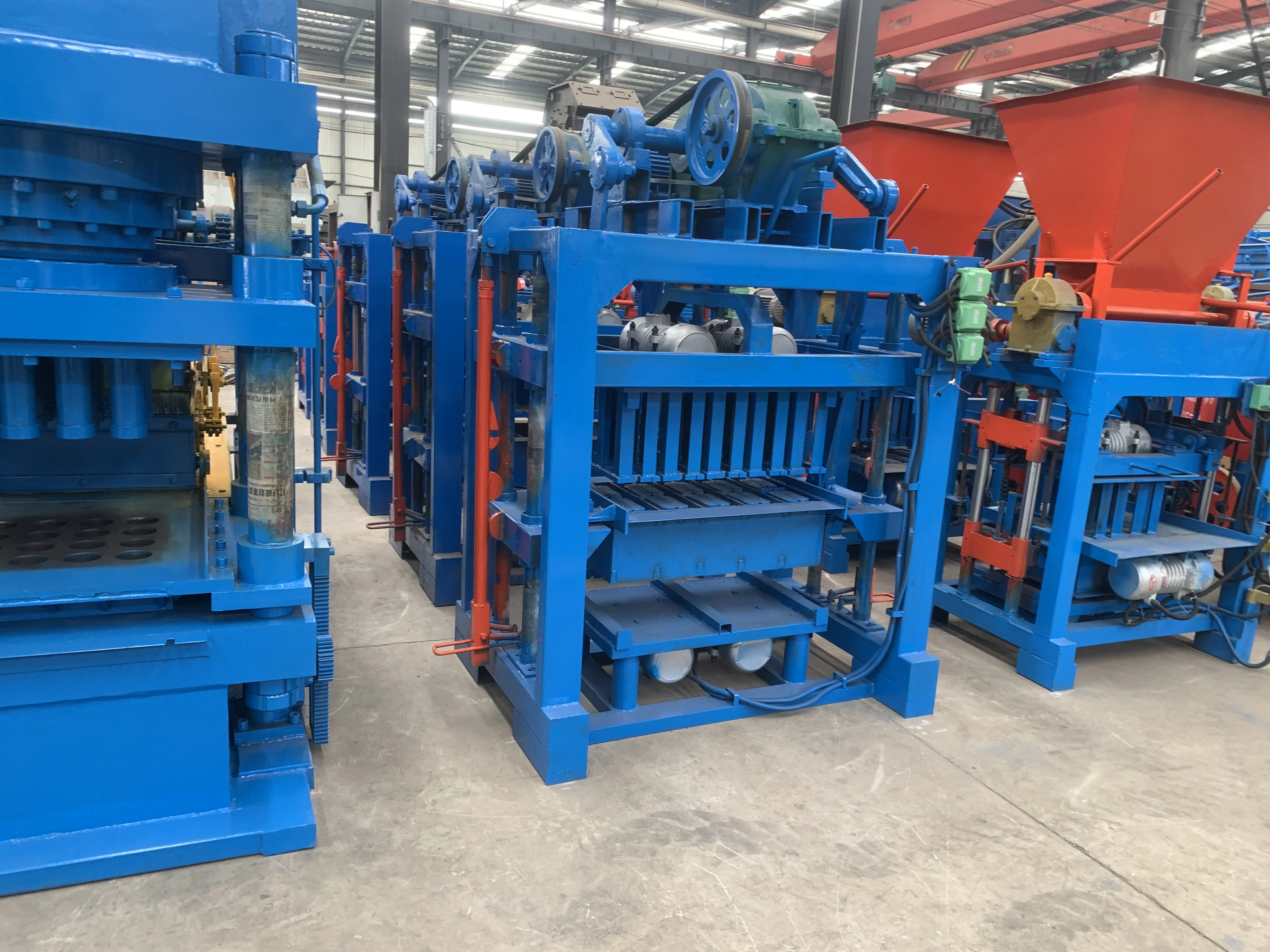 High Performance Easy Operation Cement Automatic Brick Making Machine Price Hydraulic Interlocking Brick