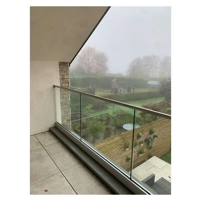 Modern Style Glass Balcony Railing Grill Design with Aluminum U Channel