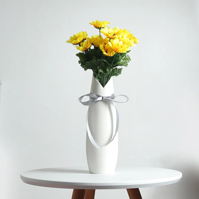 Wholesale Ceramic jade vases creative modern white minimalist for home living room decorations hydroponic flower arrangement