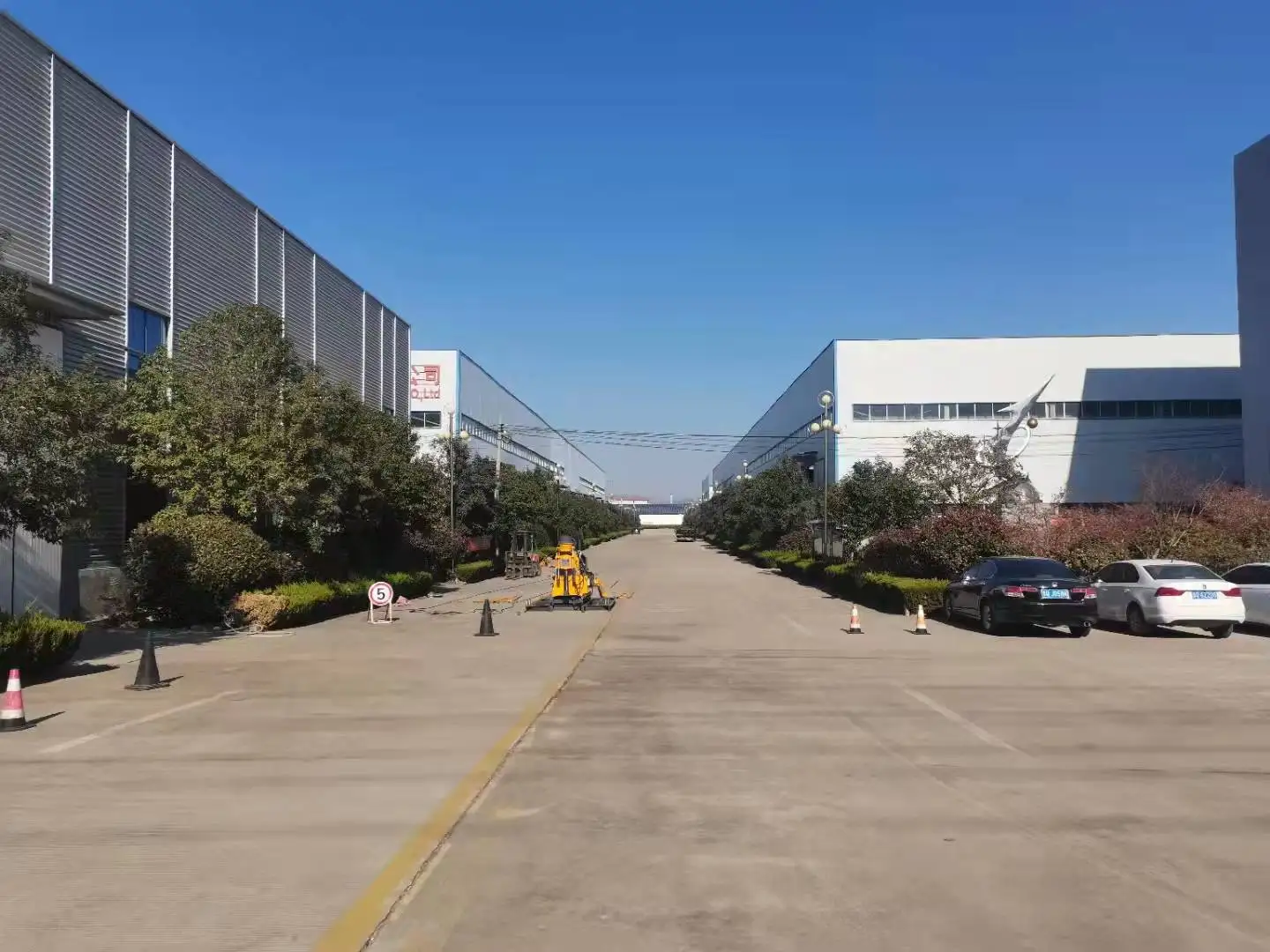 drilling rig oil well drilling bentonite drilling heads hydraulic drilling and tappinig machine