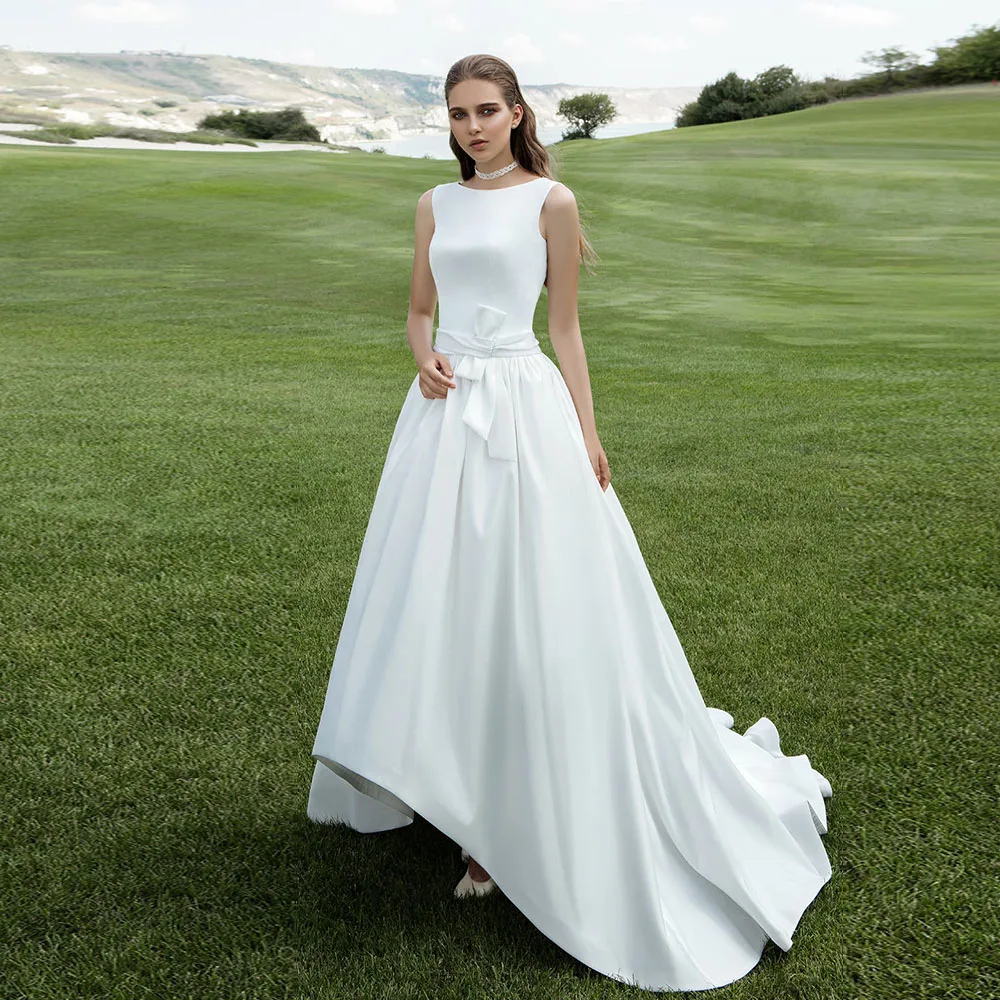 2021 High Low Sheath Satin Wedding Dresses Robe De Mariee Beading Appliques Buttons Up Back Bow Simple
