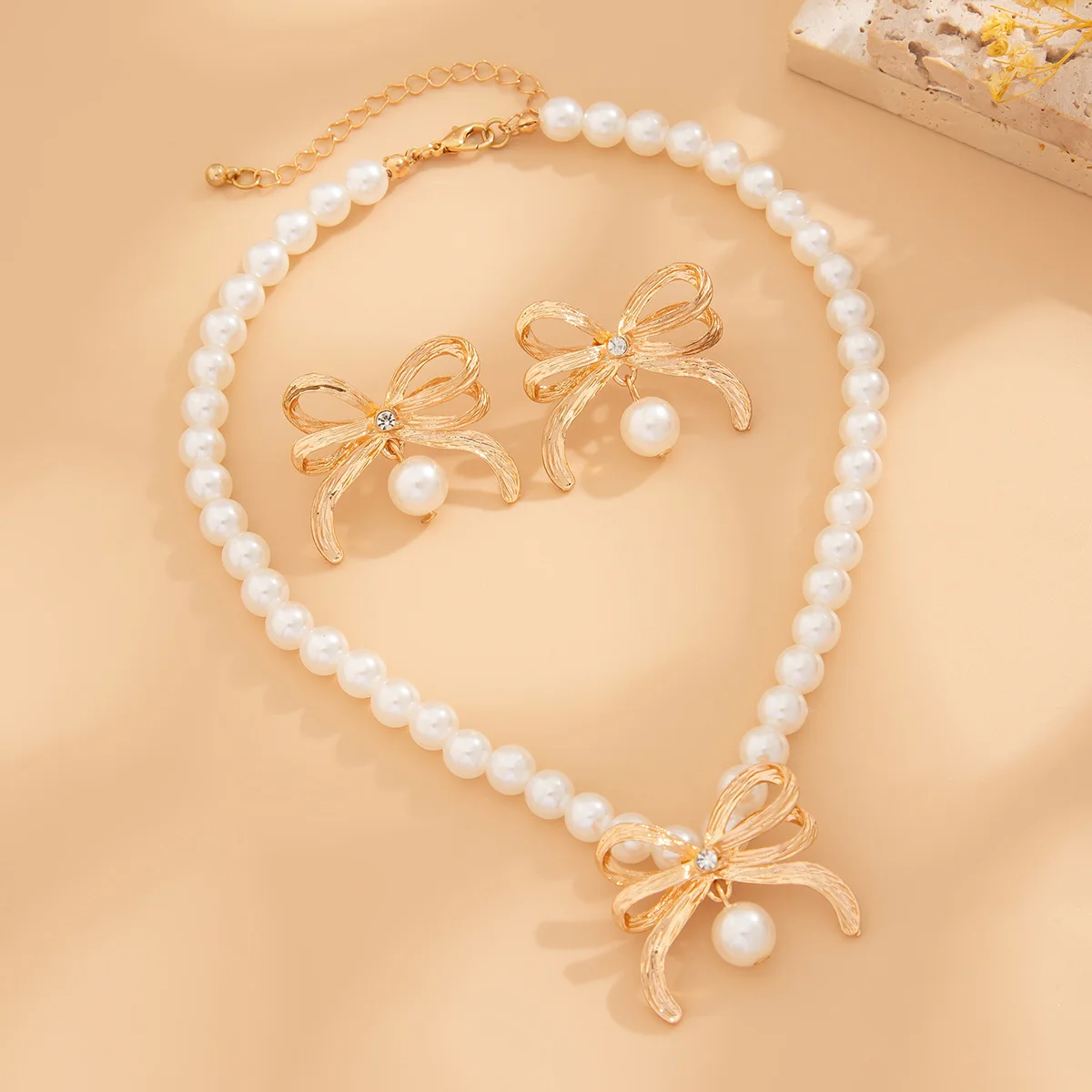 Elegent Pearl Beaded Alloy Bow Necklace Earrings Set Women Statement Fashion Jewelry Set Party Accessories