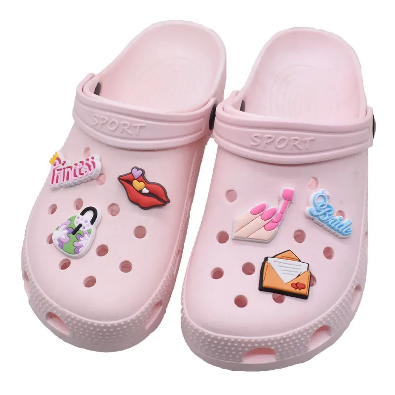Girls Women Pvc Make Up Lipstick Accessories High Heel Crown Decorations Fit Clogs Garden Ornaments Shoe Charms