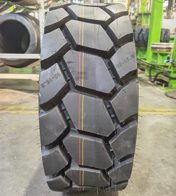Loader Backhoe Skid Steer Tires L2 L5 Pattern 14-17.5 15-19.5 10R16.5 12R16.5 Radial Double Coin Industrial SKS