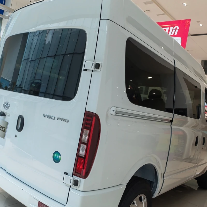 Дизельное топливо грузовой фургон Maxus V80 новые легковые автомобили автофургоны