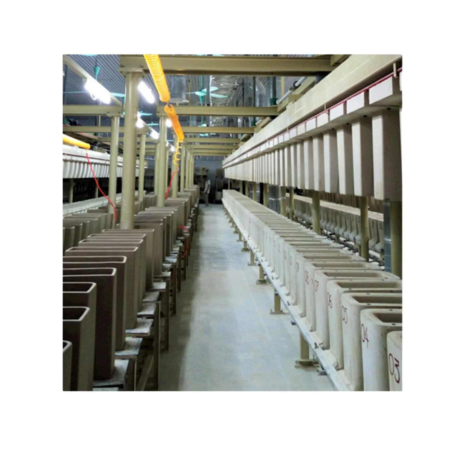 Water Closet Cistern and Tank Lifting Casting Battery Casting Line