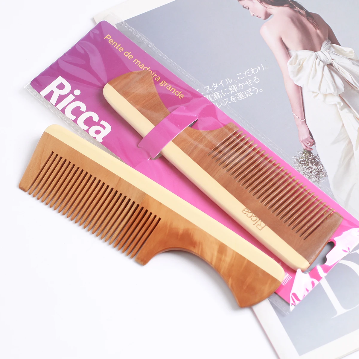 China Hot Comb eco-friendly Custom Logo Wooden Hotel Travel Lice Wood Hair Comb with Handle