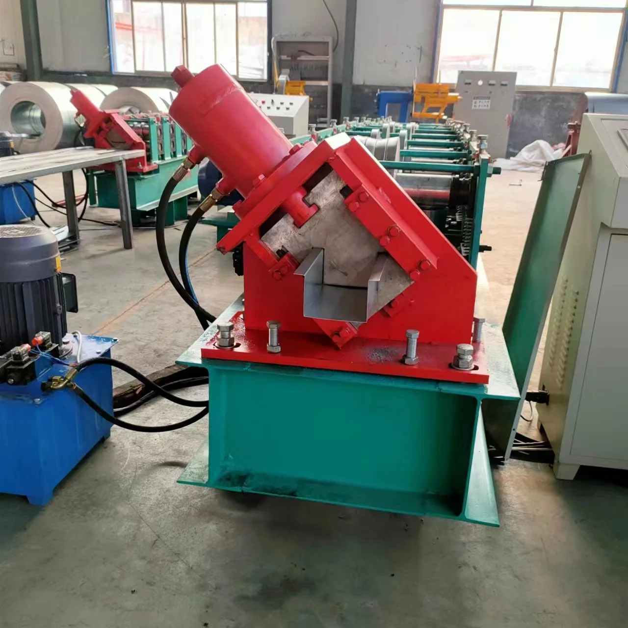 Manufacture High Quality Automatic mini C shape gutter Channel For Photovoltaic Cold Roll Forming Line  Machine
