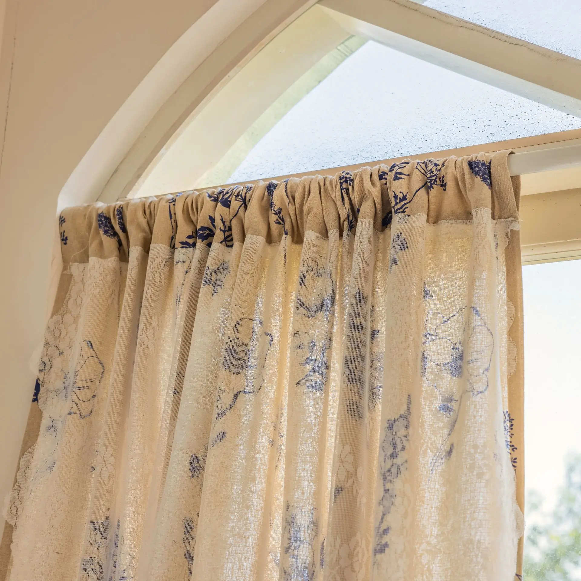 Curtain Blue Flower Print Curtain finished small fresh semi-shading short curtain