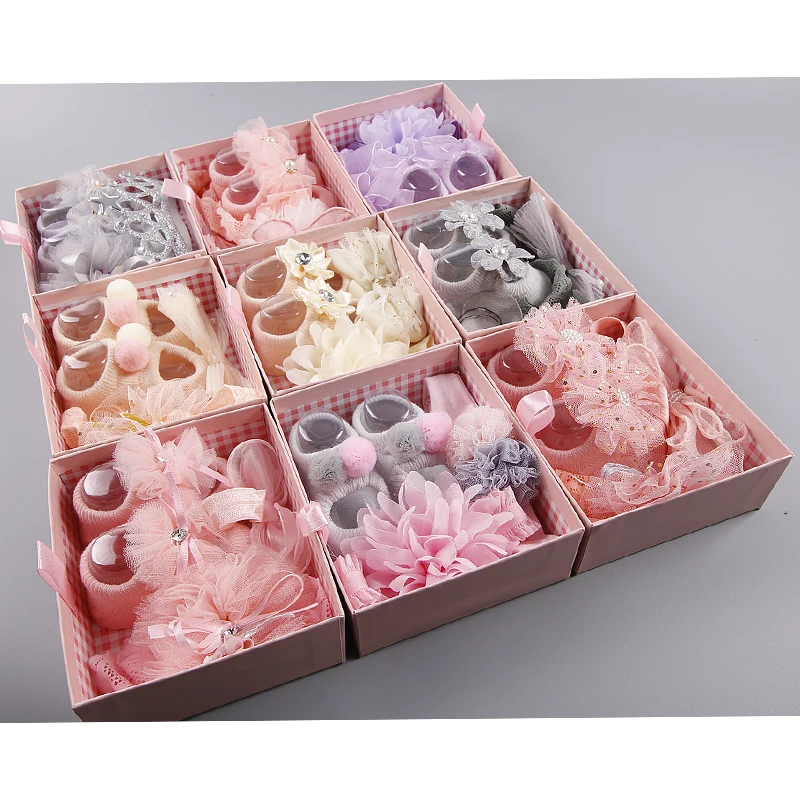 Newborn Hot Selling Fancy Gifts Box Pack Lace Flower Bows Crown Princess Headband Set Anti Slip Cotton Baby Socks