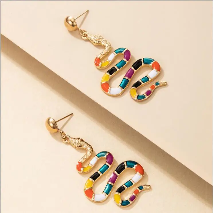  Bohemian Butterfly Flowers Pearl Dangle Drop Earrings for Women Vintage Snake Geometry Hollow Metal Gold