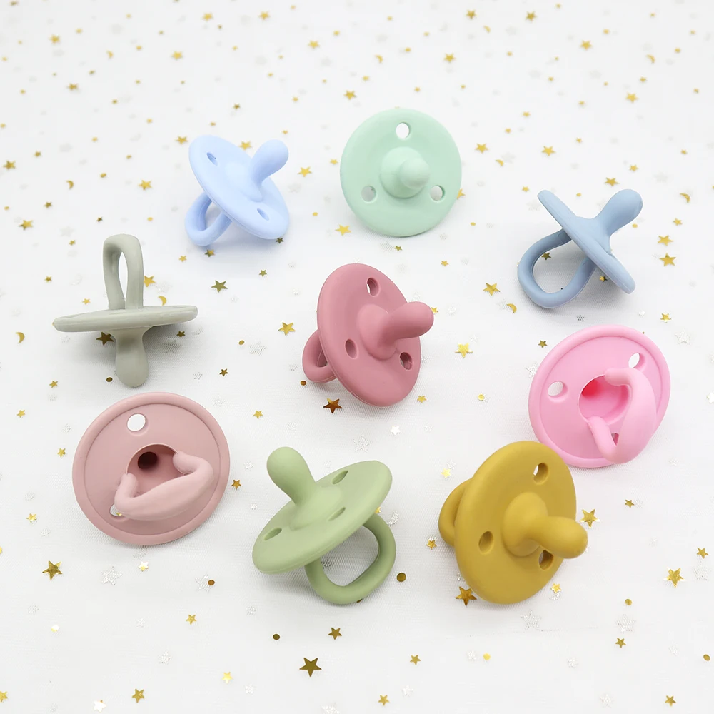 Wholesale Personalized Soft Teething BPA Free Natural Food Grade Baby Silicone Pacifier