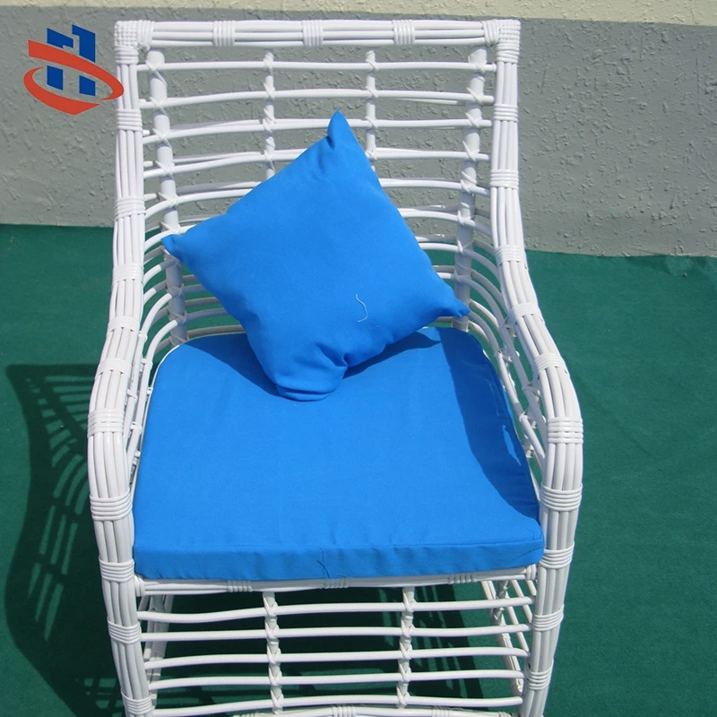 Special Design Outdoor Artificial Rattan Furniture Patio Chair Table Set