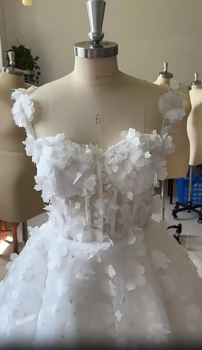 2024 Short Wedding Dresses 3D Floral Appliques Mini Short A-Line Wedding Dresses Spaghetti Straps Corset Back Boho Bridal Gowns