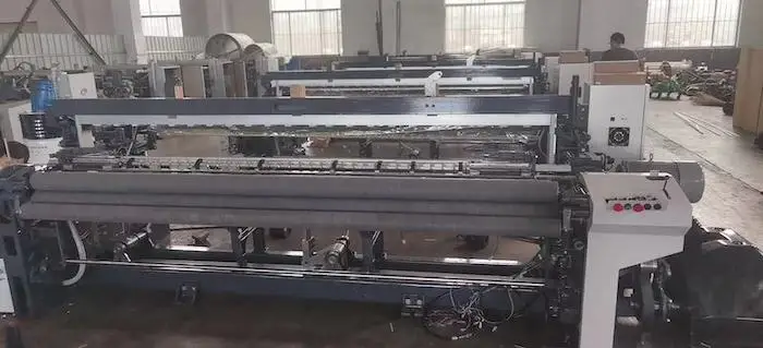 Textile Machine Air jet Loom Multi Color Fabric Weaving Loom