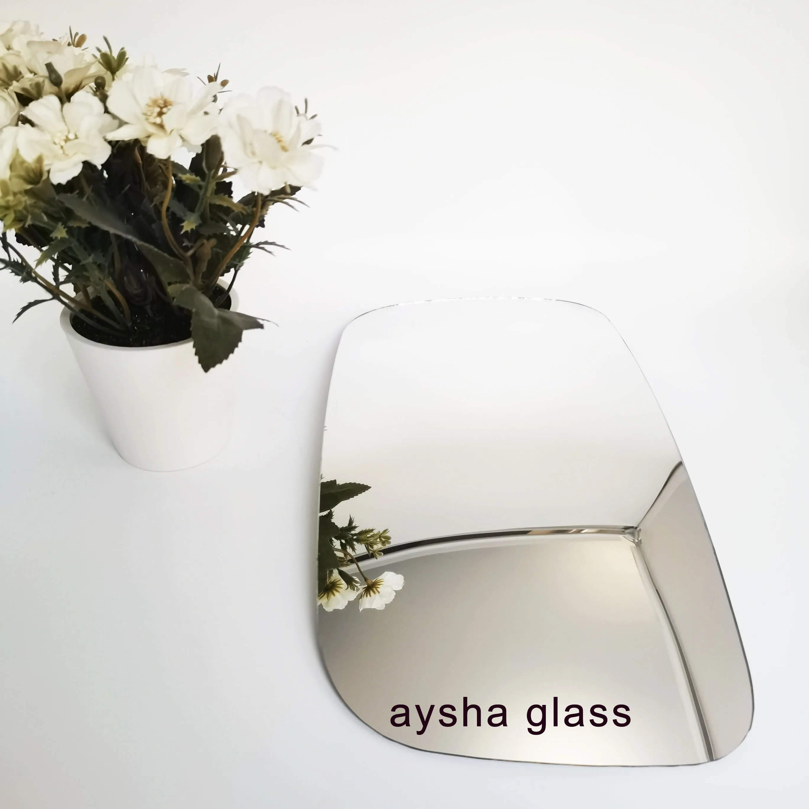 High quality glass for rearview mirror