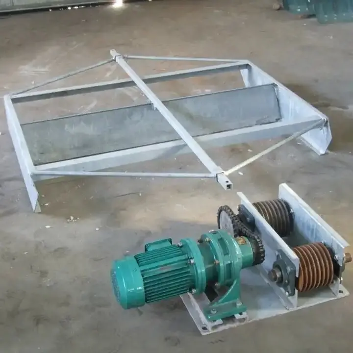 Poultry Chicken Farm Industrial Electric Animal Feces Cleaning Machine Chicken House Automatic Chicken Manure Cleaner/Scraper